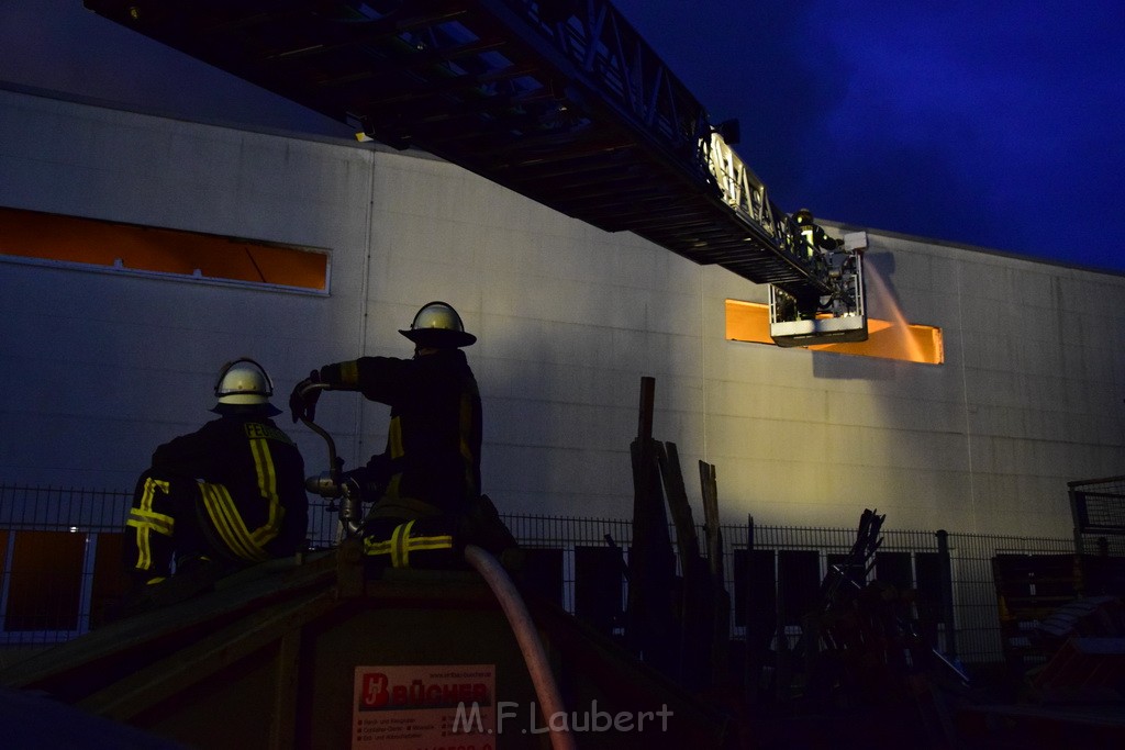 Grossbrand Halle Troisdorf Kriegsdorf Junkersring P450.JPG - Miklos Laubert